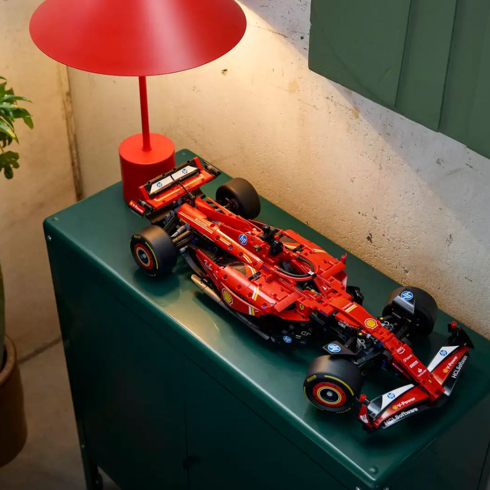 LEGO Technic – Ferrari SF-24 F1 Car