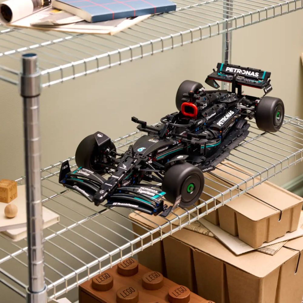 LEGO Technic – Mercedes-AMG F1 W14 E Performance